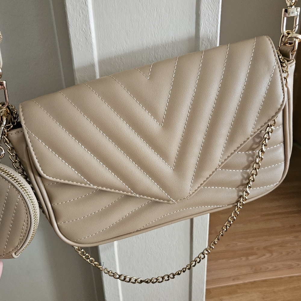 Crossbody Bag - Picture 4 of 12